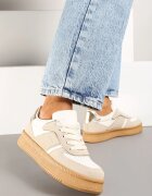  Sneakers Bej-Alb cu Talpă Plată Decorați cu Cusături și Perforații Nealiora