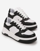  Sneakers Negri-Albi Cu șireturi Cu talpă groasă Ainne