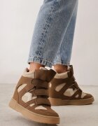  Sneakersuri Y2K pe platformă cu căptușeală și închidere cu scai Fatihi Maro