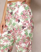 sophyline Pantaloni Alb-Roz cu Imprimeu Floral Talie Înaltă cu Picior Lat Lastaria