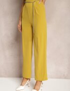 sophyline Pantaloni Galbeni Eleganți cu picioare evazate finisați cu un lanț decorativ în talie Hamophona