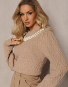 studio eleven Pulover guler înalt bej închis cu romburi cu mâneci bufante și colier din perle Ravalia