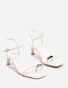 super mode Sandale Albe cu toc cui tip japoneze cu ornament pe deget Senadaria