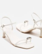 super mode Sandale Albe cu toc cui tip japoneze cu ornament pe deget Senadaria