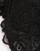  Sutien Clasic Negru Decorat cu Dantelă Terisa