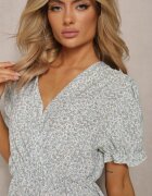 sweet&girl Rochie Scurtă Alb-Verde De vară cu elastic în talie și volane Jasimra