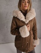 swest Geacă Bej-Maro Tip Parka cu Glugă Decorată cu Blană Detașabilă Valinora