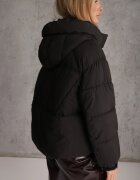 swest Jachetă Puffer Neagră cu matlasare cu glugă și buzunar pe mânecă Galeida