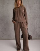 swest Set trening pantaloni Wide Leg și bluză cu glugă și aplicații Nailena Maro