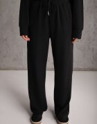 swest Set trening pantaloni Wide Leg și bluză cu glugă și aplicații Nailena Negru