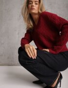 tandem Pulover scurt cu adaos de cașmir cu decolteu în V și model în relief Brizia Bordo