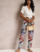 tiramisu Pantaloni Bleumarin cu Flori cu Elastic în Talie și Craci Drepți Flosene