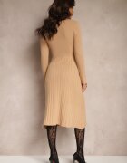 unigirl Rochie bej închis evazată cu vâscoză cu imitație de buzunare și nasturi Izadria