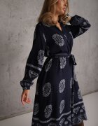 unigirl Rochie Cămașă Bleumarin Cu șnur în talie în Stil Boho Rorisha