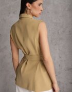 unigirl Vestă elegantă bej stilizată ca un sacou cu legătură fără mâneci Qirama