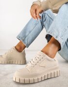 vices Adidași bej cu platformă cu decorațiune și inscripția Leawen