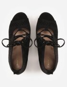 vices Botine Negre Decupate cu toc gros Nimisa