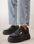 vices Chunky Adidași Negri cu Aplicație Triunghiulară pe Platformă Cezaline
