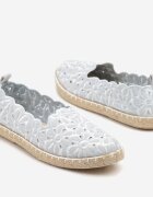 vices Espadrile Împletite Albastre deschis cu Motiv Floral cu Decupaje Perforate Honavia