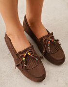 vices Mocasini Maro din imitație de piele întoarsă cu fundiță și mărgele colorate și cu branț din piele Nenden