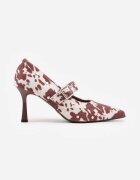 vices Pantofi cu toc Maro cu pete de vacă pe toc stiletto cu branț din piele naturală decorate cu ținte Rileinea Virale
