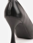 vices Pantofi stiletto Negre cu toc clepsidră cu branț din piele Muzite