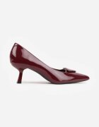 vices Pumps Bordo Lăcuite cu Toc Pisică cu Ornament Triunghiular Omenra