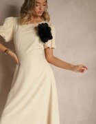 vices Rochie Bej Evazată Decorată Cu Floare 3D Detașabilă Koleira