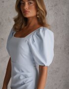 vices Rochie de seară cu croială dreaptă cu bufante și crăpătură pe picior Haza Albastră