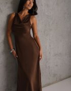 vices Rochie de seară din satin cu decolteu lejer și tip cravată la spate Moraria Maro