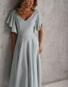 vices Rochie elegantă evazată decorată cu volane pe umeri Nessaza Albastră