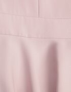 vices Rochie elegantă evazată decorată cu volane pe umeri Nessaza Roz