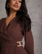 vices Rochie Elegantă Maro cu Croială Petrecută Decorată cu Aplicație în Talie Zilendra