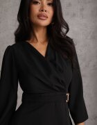 vices Rochie Elegantă Neagră cu croi petrecut decorată cu aplicație în talie Zilendra