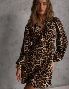 vices Rochie imprimeu leopard cu croială cloș și volane la decolteu Resarina