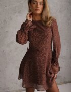 vices Rochie Maro Decorată cu Mâneci Transparente și Buline Celziva
