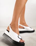 vices Sandale Albe Slip-on din Piele Naturală cu Talpă Pană și Aplicație Metalică Risspa