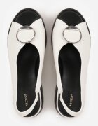 vices Sandale Albe Slip-on din Piele Naturală cu Talpă Pană și Aplicație Metalică Risspa