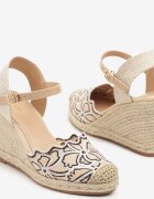 vices Sandale Bej Brodate Tip Espadrile pe Pană Împletită Seselitia