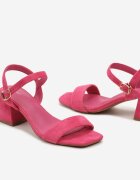 vices Sandale Fucsia cu căptușeală din piele ecologică cu toc bloc cu închidere cu cataramă Maloella