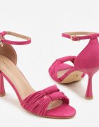 vices Sandale fucsia cu toc cui decorate cu noduri Saromelle