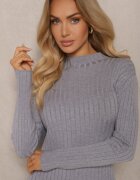 wei wei Rochie Tricotată Gri cu Vâscoză Decorată cu Șlițuri la Bază și Striații Ninnita