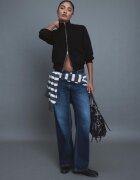 Stradivarius B09 Hanorac Cropped Cu Fermoar Și Guler Înalt Negru L