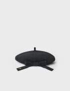 Stradivarius Beretă Cu Fundă Negru Os