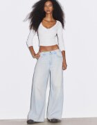 Stradivarius Blugi Super Largi Cu Pliuri Efect Prespălat Denim Albastru Deschis 42