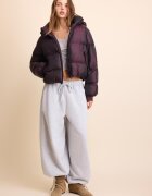 Stradivarius Jachetă Matlasată Lucioasă Cu Glugă Purpuriu Închis Xs