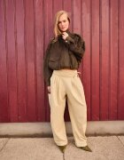 Stradivarius Pantaloni Cargo Cu Volum Și Detaliu În Talie Bej L