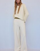 Stradivarius Pantaloni Cu Nervură Și Textură Moale Ecru Xl