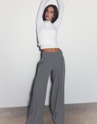 Stradivarius Pantaloni Eleganți Cu Pense Alb Unt 38