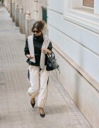 Stradivarius Pantaloni Jogger Cu Contrast Ecru S